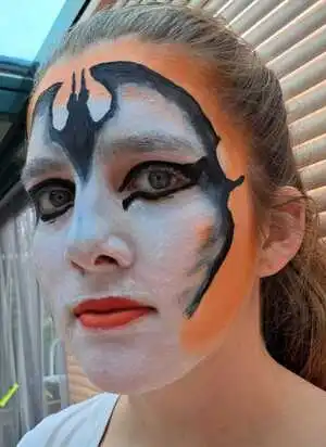 Maquillage Enfant Thème Halloween : Transformez-les en créatures fantastiques avec des motifs effrayants